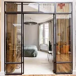 Authentic Artist\'S Atelier